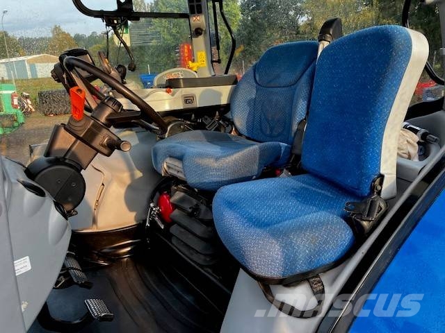 New Holland T 7.200 PC Трактори