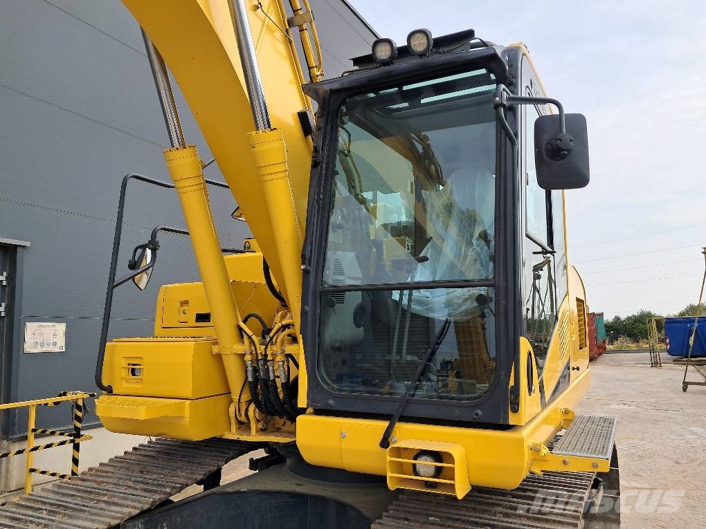 Komatsu PC170LC-11 حفارات زحافة