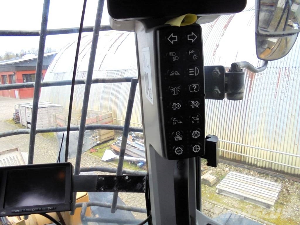 CAT 950 M Kolesni nakladalci