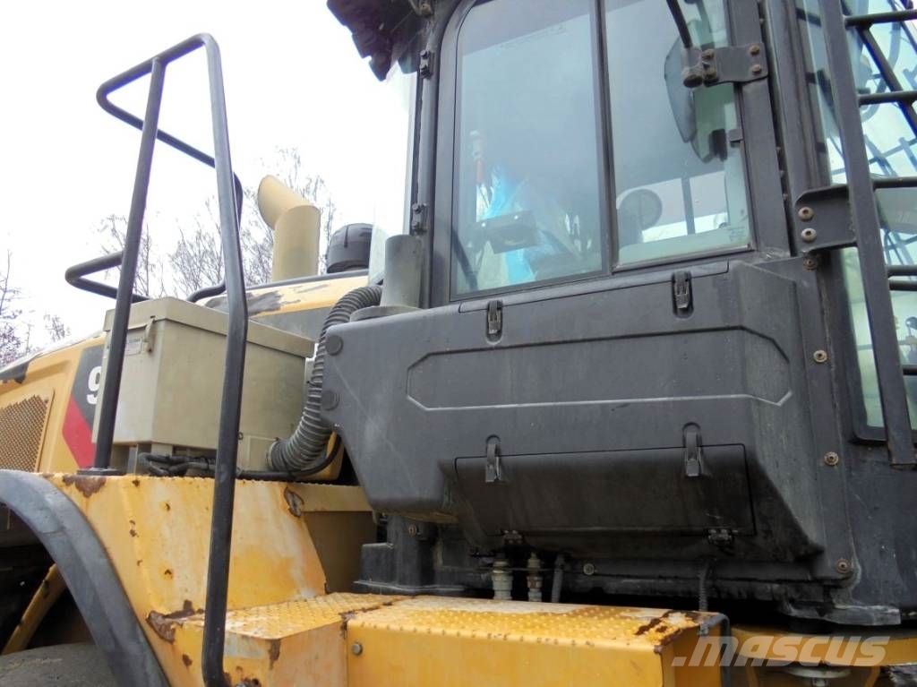 CAT 950 M Kolesni nakladalci