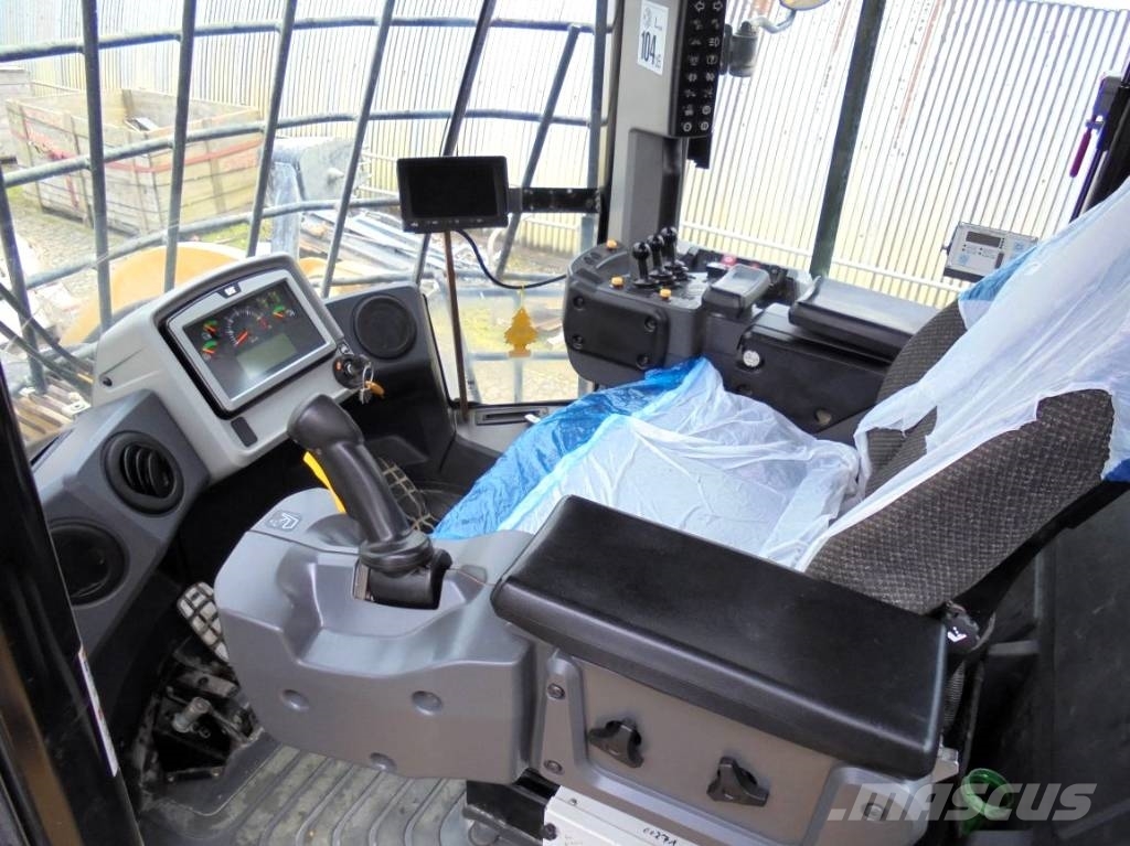 CAT 950 M Kolesni nakladalci
