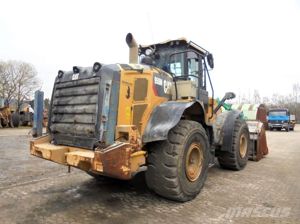 CAT 950 M Kolesni nakladalci