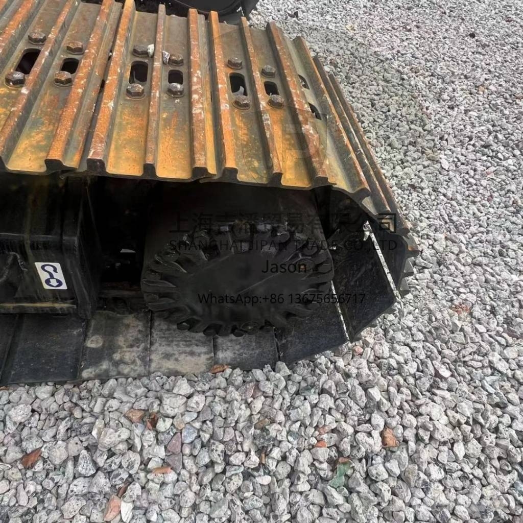 CAT 323 D Pelle sur chenilles