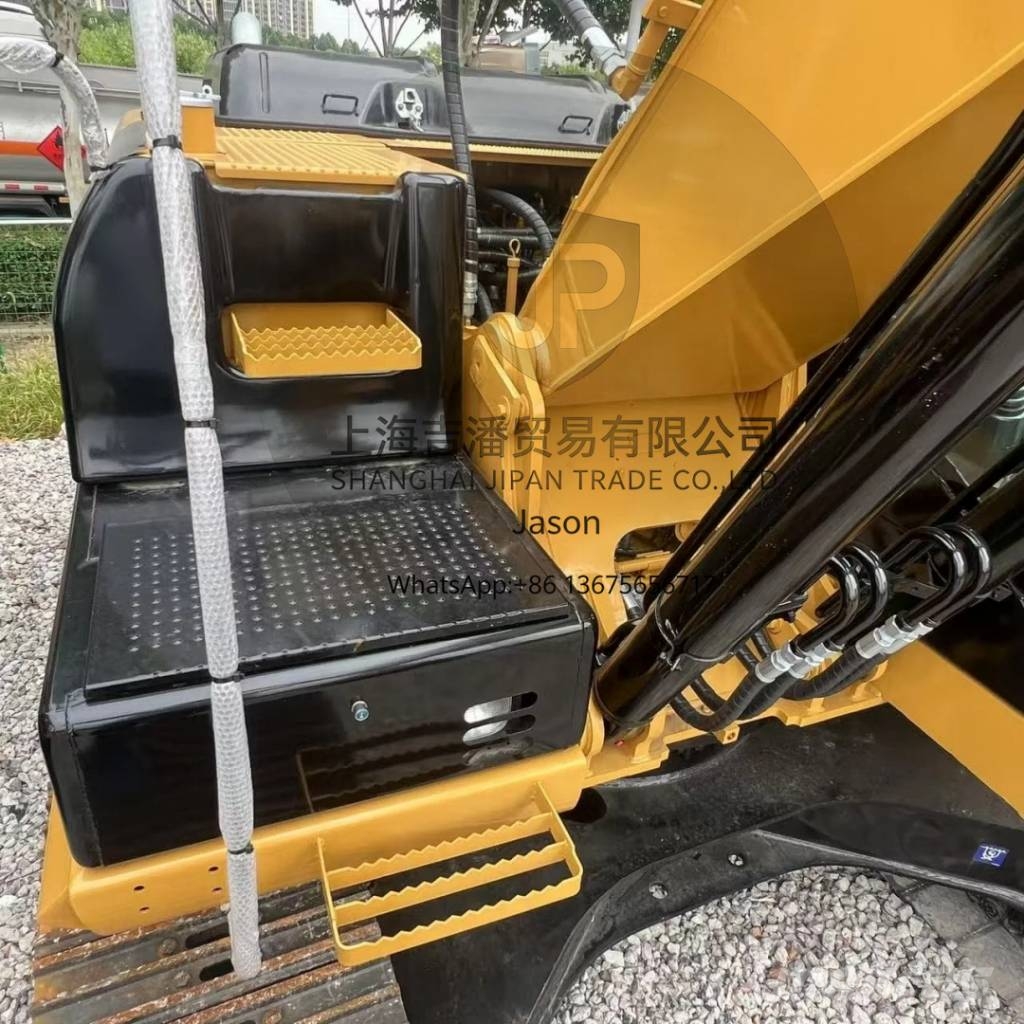 CAT 323 D Pelle sur chenilles
