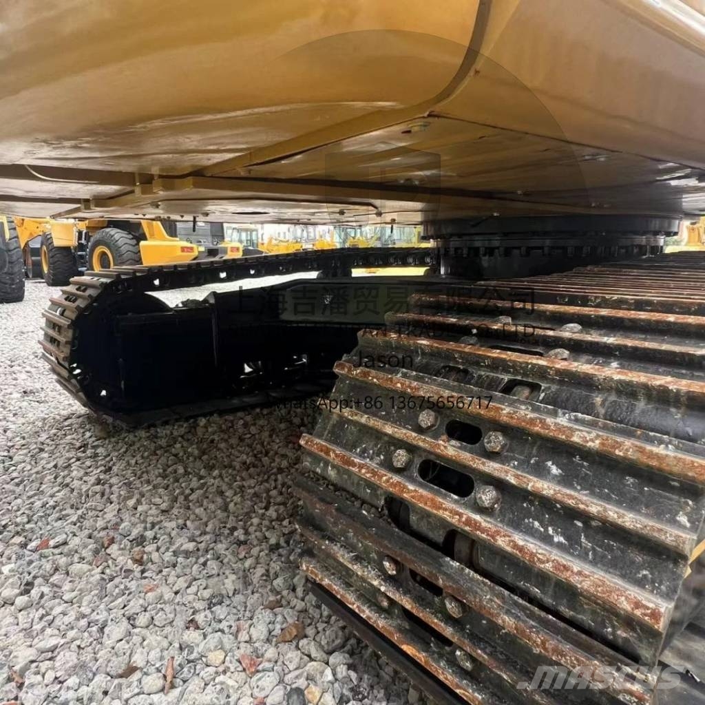 CAT 323 D Pelle sur chenilles