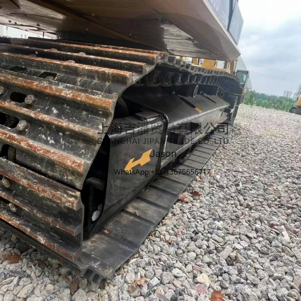CAT 323 D Pelle sur chenilles