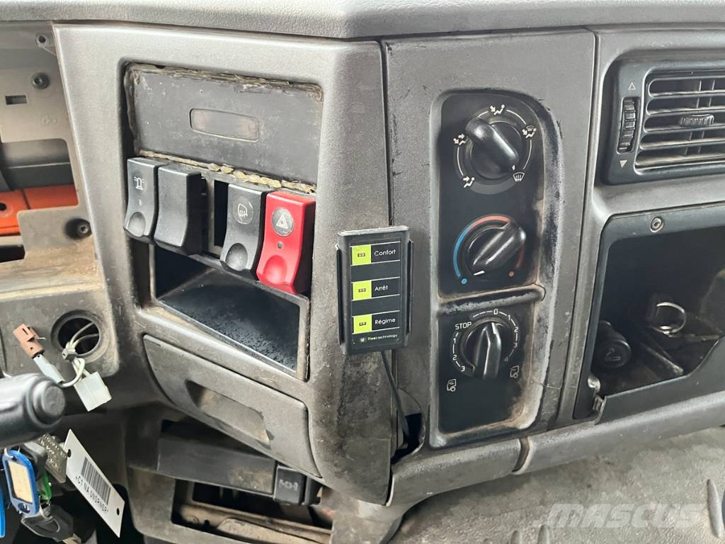 Renault PREMIUM 320.19 SECMAIR Slamsugere