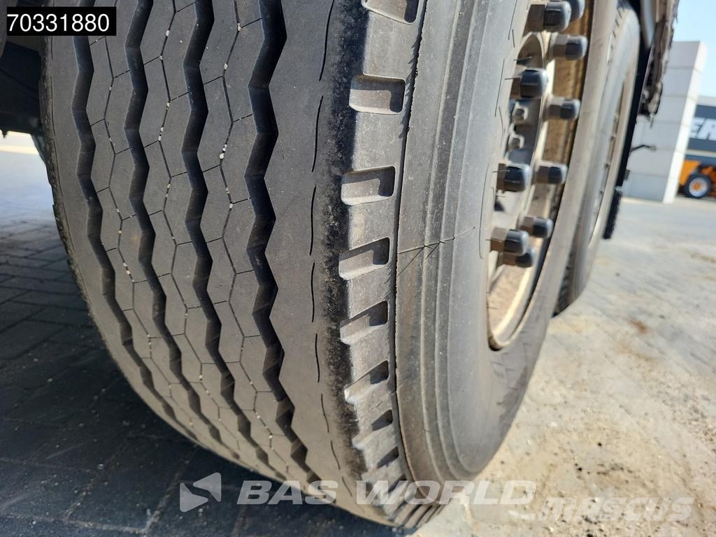 Schmitz Cargobull SCB*S3T 3 axles Sliding Roof نصف مقطورات بباب جانبي