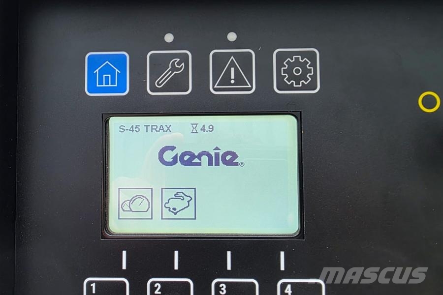 Genie S45XC Trax Valid inspection, *Guarantee! Diesel, 4 Plataformas con brazo de elevación telescópico