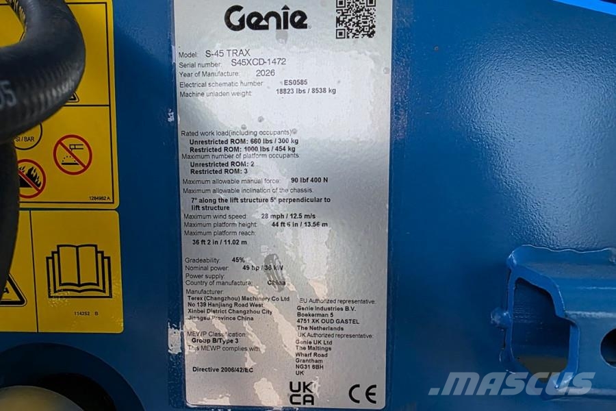 Genie S45XC Trax Valid inspection, *Guarantee! Diesel, 4 Plataformas con brazo de elevación telescópico