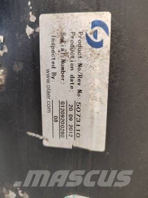 CAT TH 407 (5073110) oil water cooler Radiátory