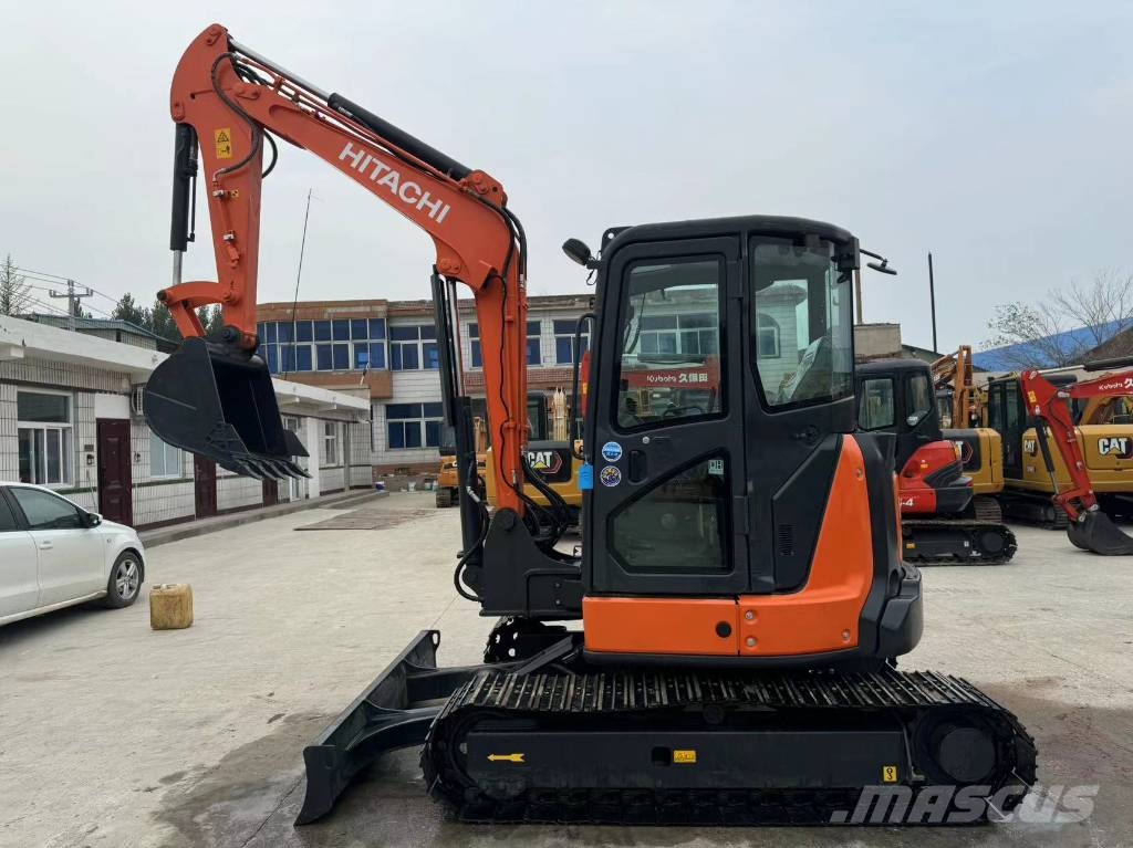 Hitachi ZX 55 حفارات صغيرة أقل من 7 طن (حفارات صغيرة)