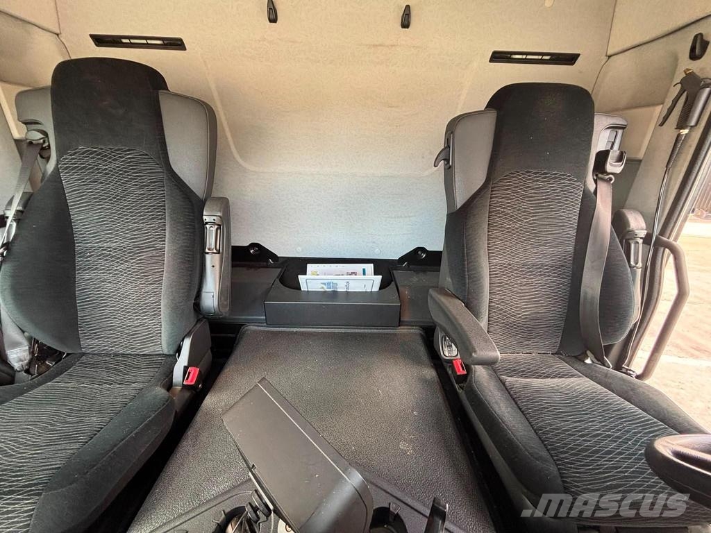 Mercedes-Benz Antos 2535 6x2*4 LOW MILEAGE ! / SUPRA 1250 Mt / B شاحنات بدرجة حرارة قابلة للضبط