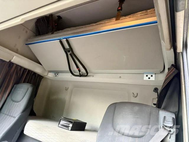 DAF CF 450 4x2 / Super Space / Euro 6 Trekkers