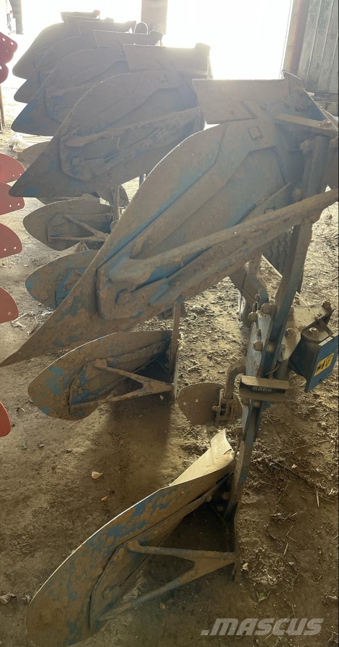 Lemken Juwel 8 Charruas convencionais