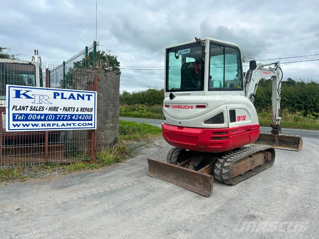 Takeuchi TB 230 Minigravere <7t