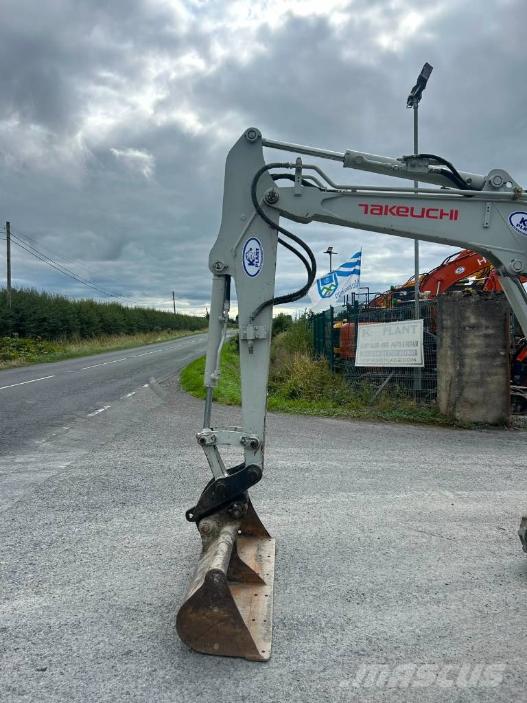 Takeuchi TB 230 Minigravere <7t