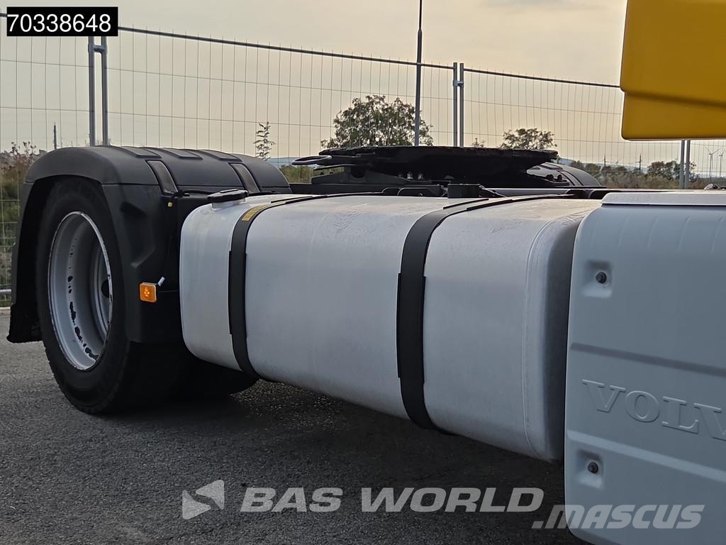 Volvo FH 460 4X2 Globe Mega 2x Tanks I-ParkCool Navi ACC Vilcēji