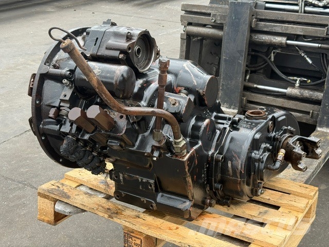 CLAAS DANA 1106FT USED TRANSMISSION أجهزة نقل