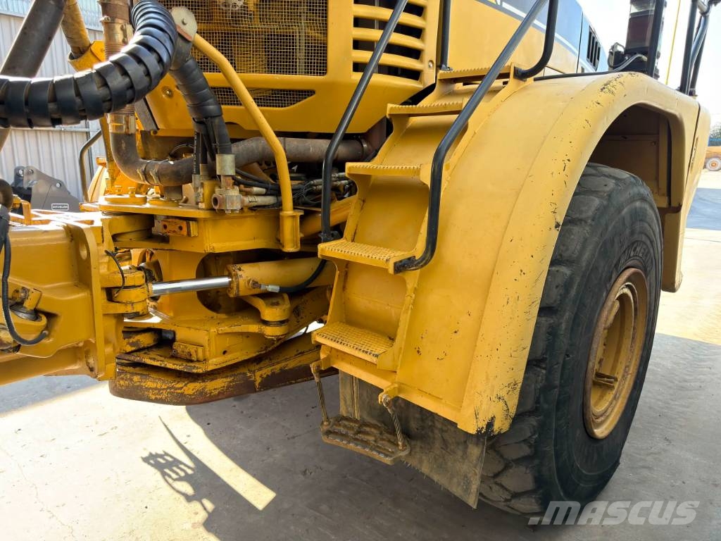 CAT 735 Knik dumptrucks
