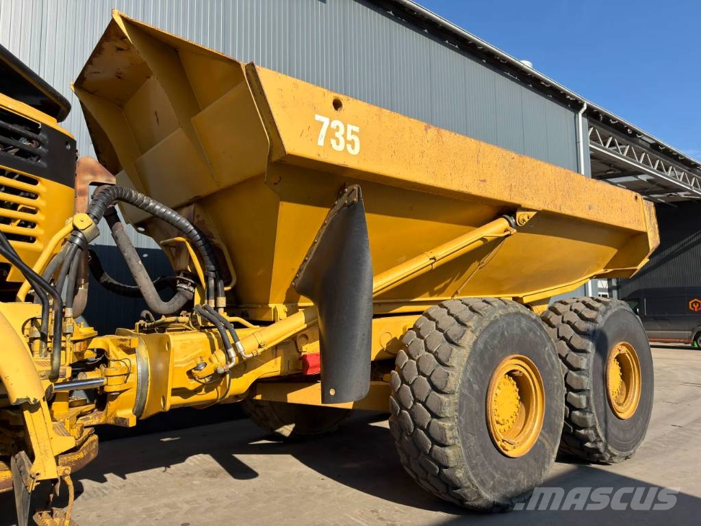 CAT 735 Knik dumptrucks