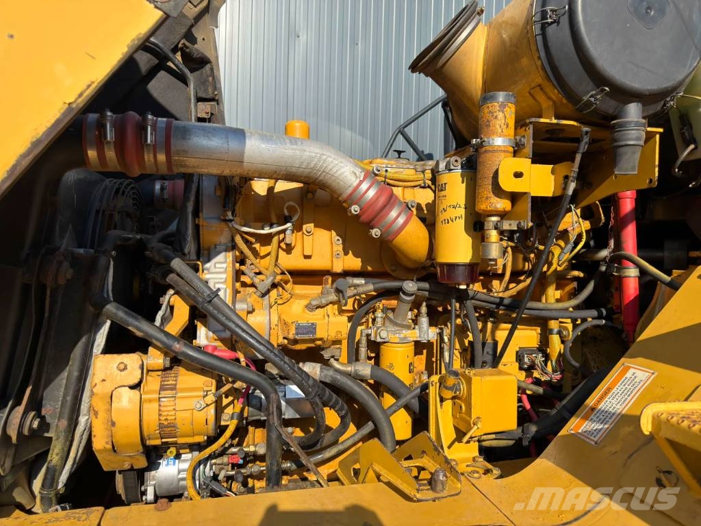 CAT 735 Knik dumptrucks