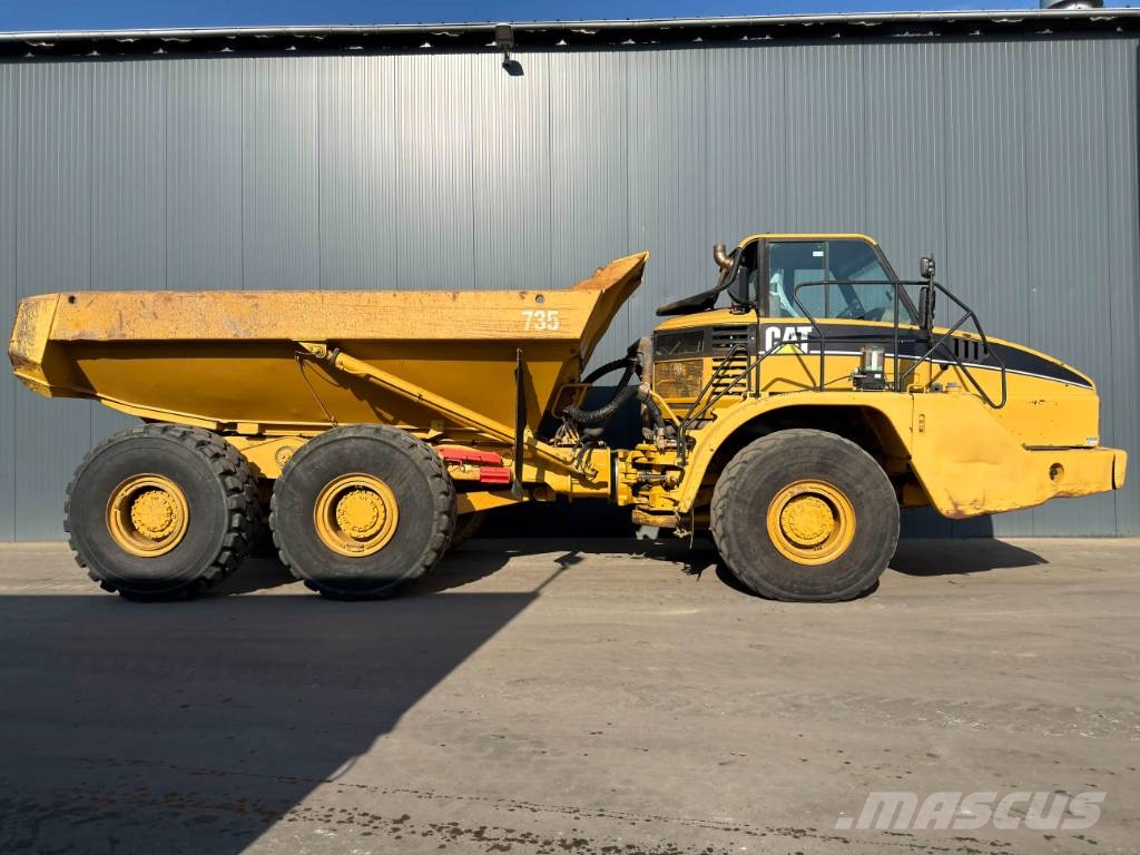 CAT 735 Knik dumptrucks