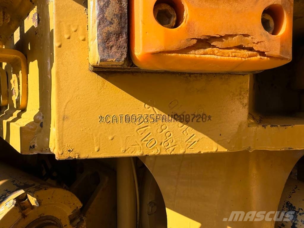 CAT 735 Knik dumptrucks