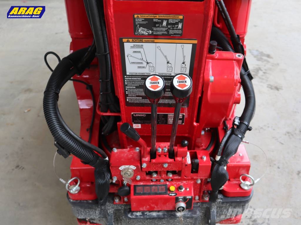 Unic URW 295 رافعات مجنزرة