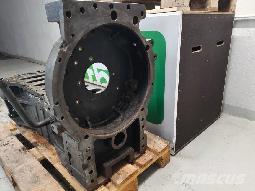 Fendt 933 Vario  oil pan TCD 2013 L06 4V} Motoren