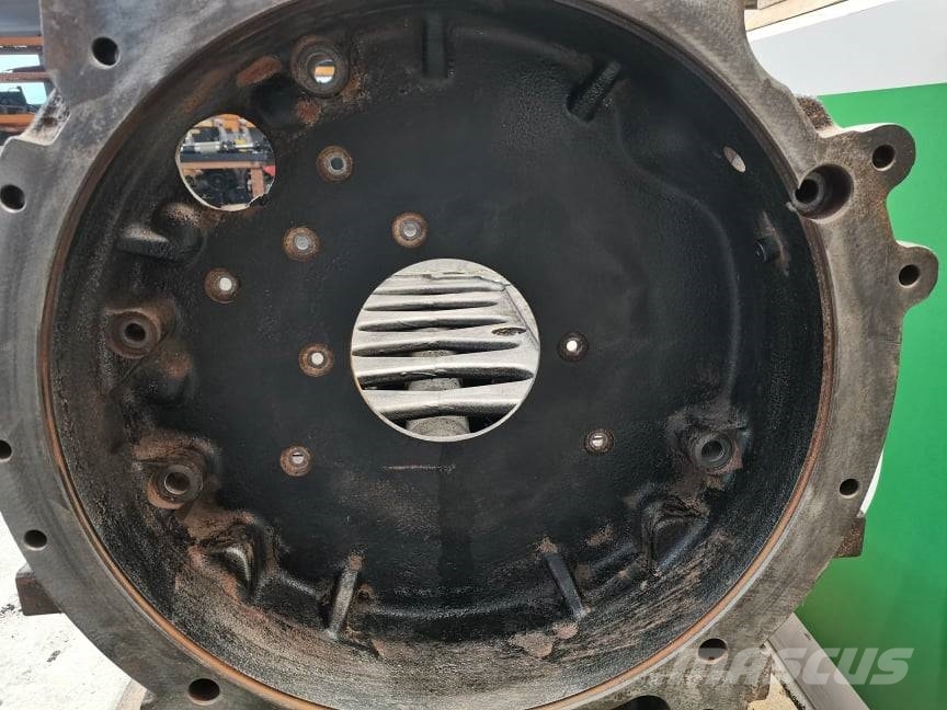 Fendt 933 Vario  oil pan TCD 2013 L06 4V} Motoren