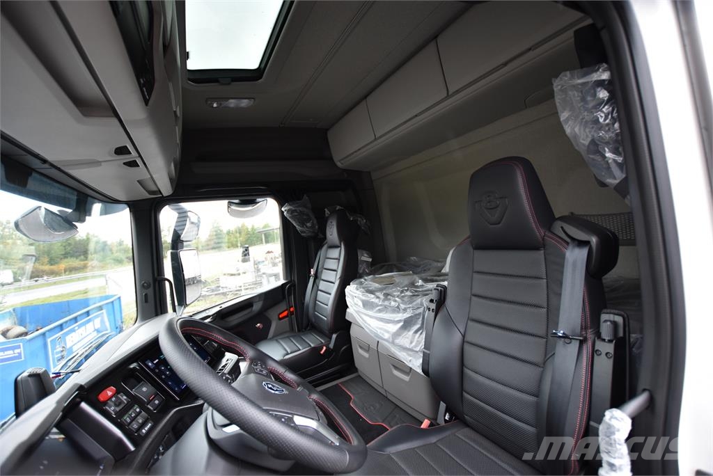 Scania R590 8X4 شاحنات الرافعات الخطافية