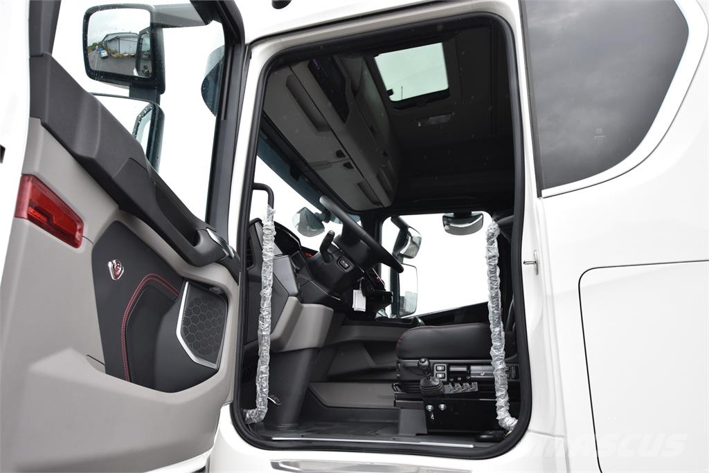 Scania R590 8X4 شاحنات الرافعات الخطافية