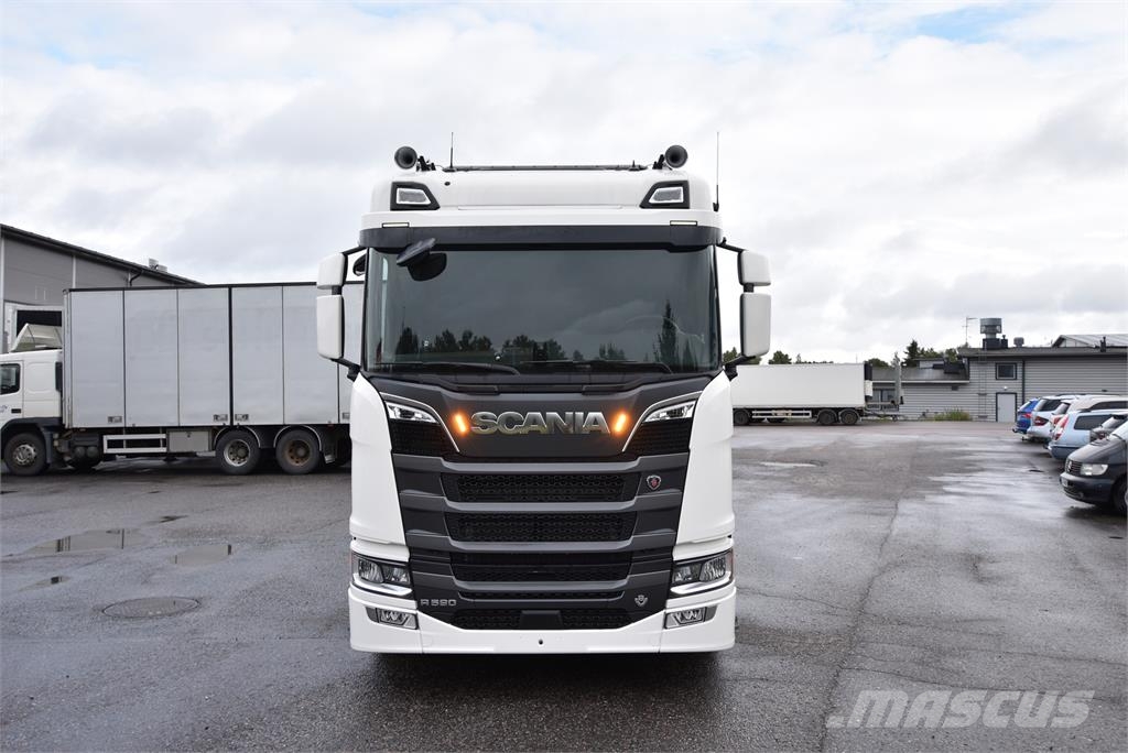 Scania R590 8X4 شاحنات الرافعات الخطافية