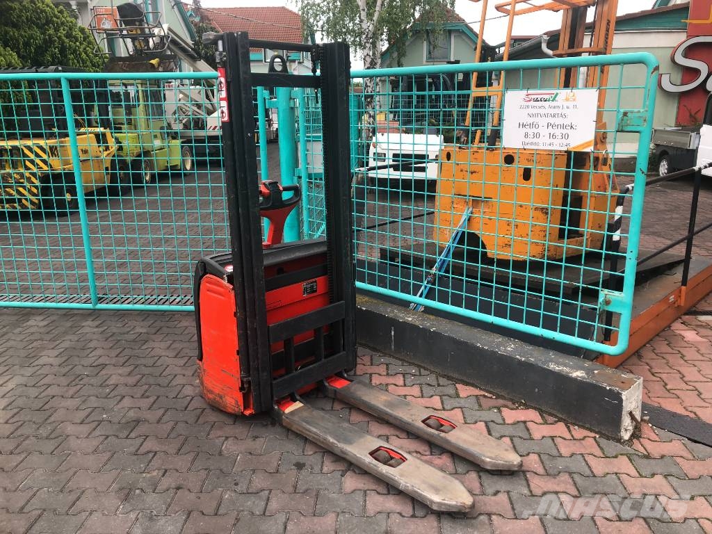 Linde L 12 /379/ V-3430 OB شاحنات مناولة ذاتية الدفع