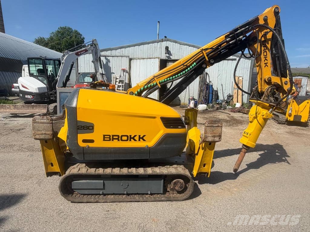 Brokk 280 Demontāžas ekskavators