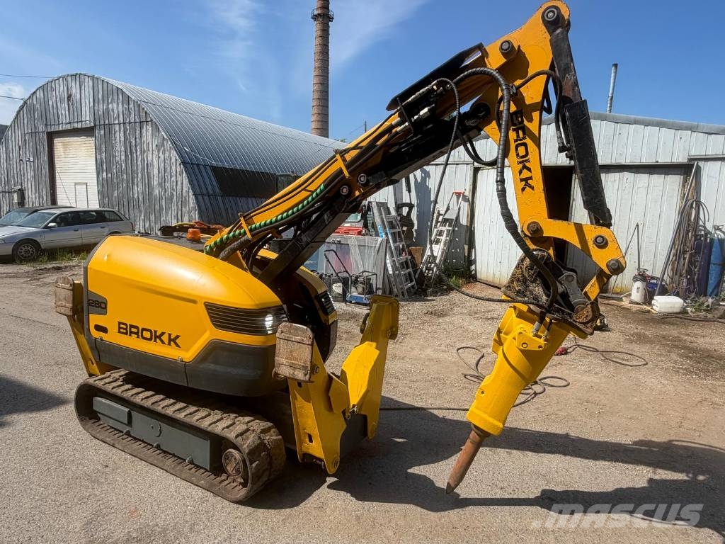 Brokk 280 Demontāžas ekskavators