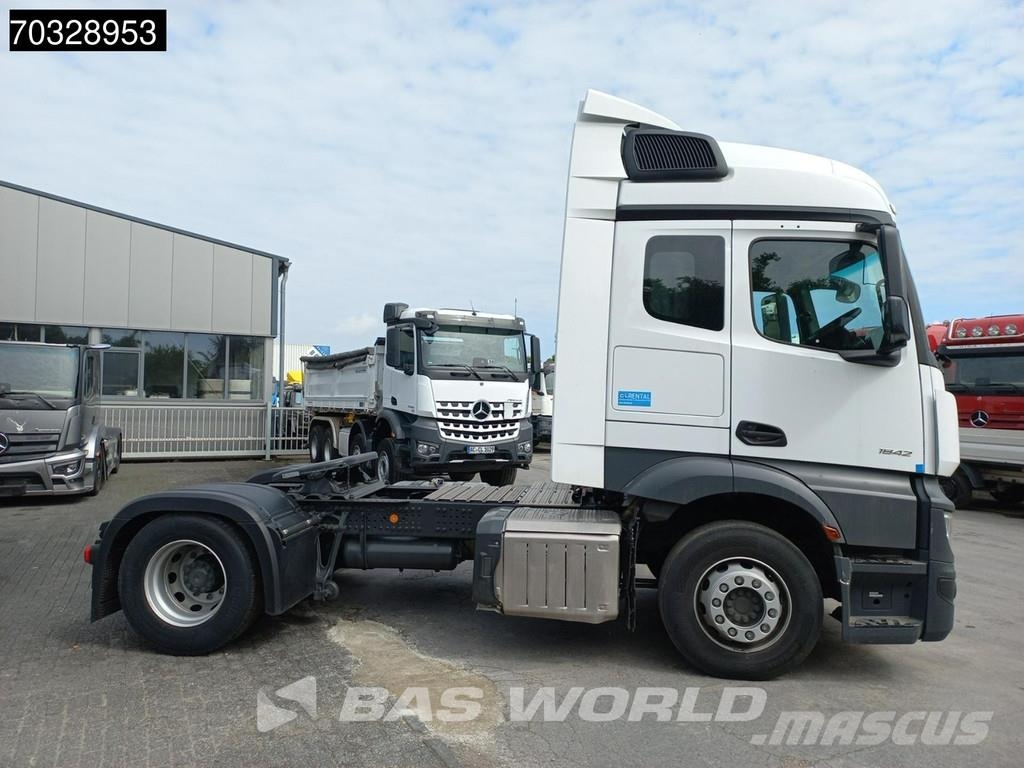 Mercedes-Benz Actros 1842 4X2 RHD Unused! ClassicSpace Camiones tractor
