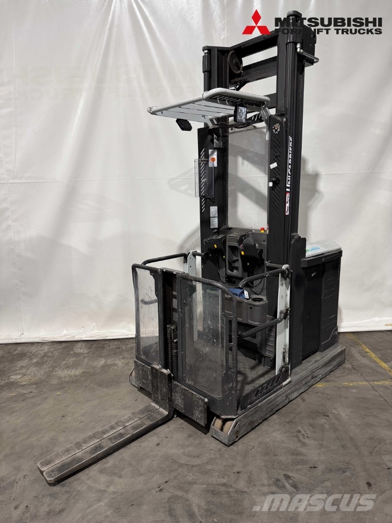 UniCarriers EPM 100 TVI 470 - 2735 Std. Visoko dizajući komisioni viljuškar