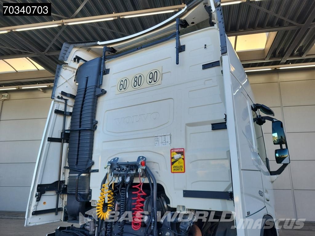 Volvo FM 460 4X2 Globe 2x Tanks Navi Traktorske jedinice