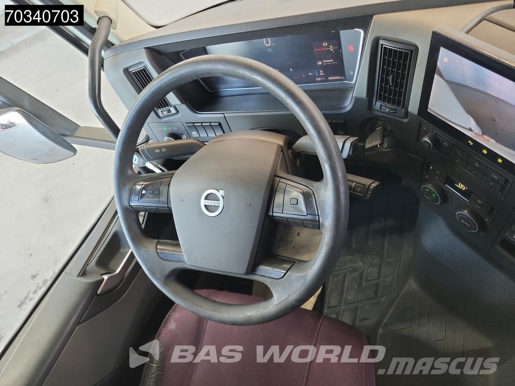 Volvo FM 460 4X2 Globe 2x Tanks Navi Sadulveokid