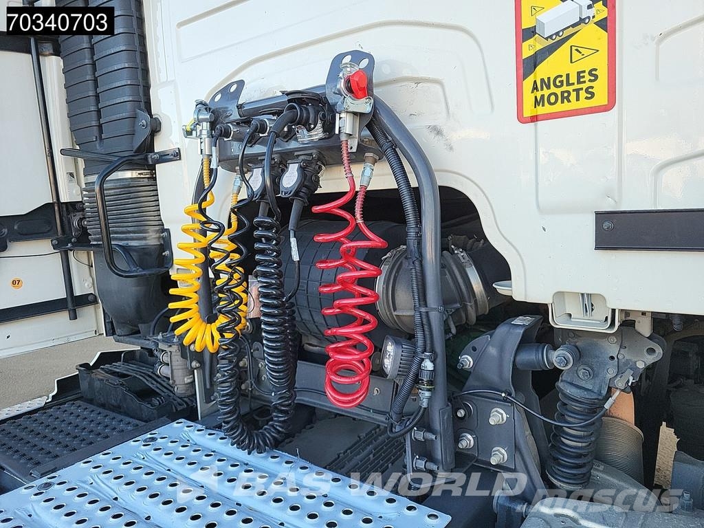 Volvo FM 460 4X2 Globe 2x Tanks Navi Sadulveokid