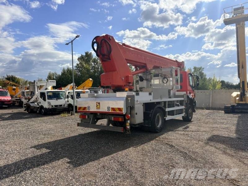 Iveco Trakker 4X4 Multitel MJ375- 37,5m, 500 kg Teherautóra szerelt emelők és állványok
