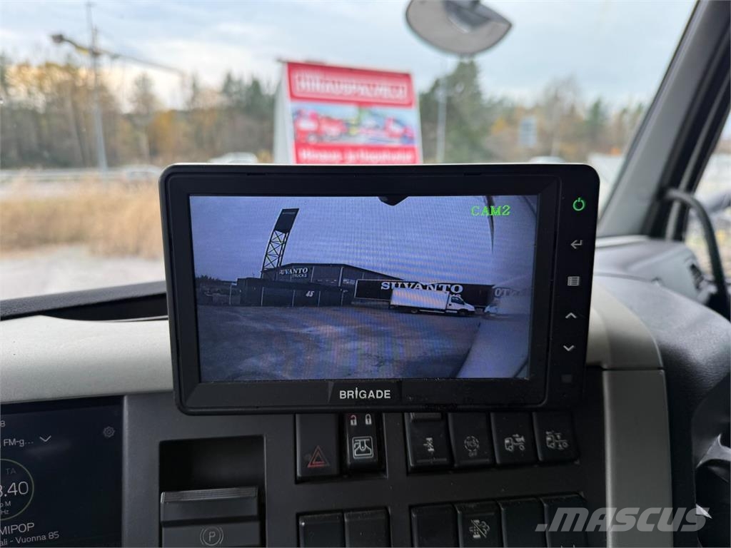 Volvo FM500 6x2*4 起重车