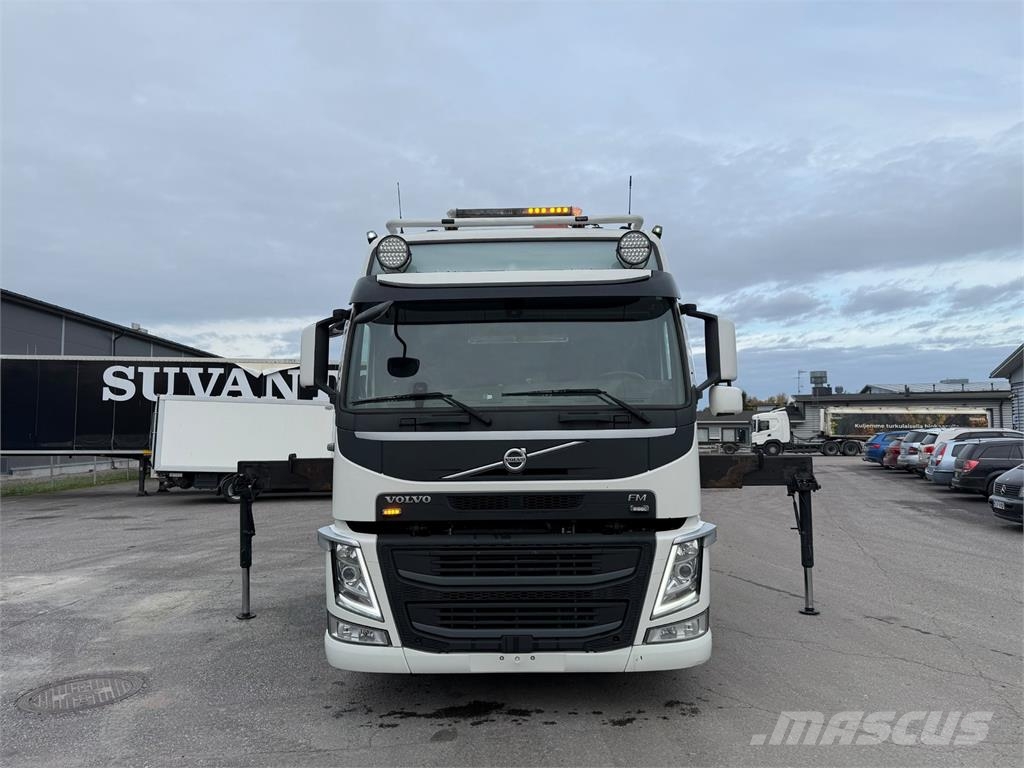 Volvo FM500 6x2*4 起重车