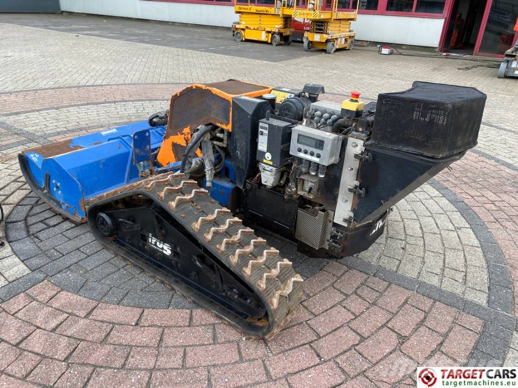 Irus Deltrak 2.0 Tracked Robo Flail 125cm Remote Mower Robotmaaiers