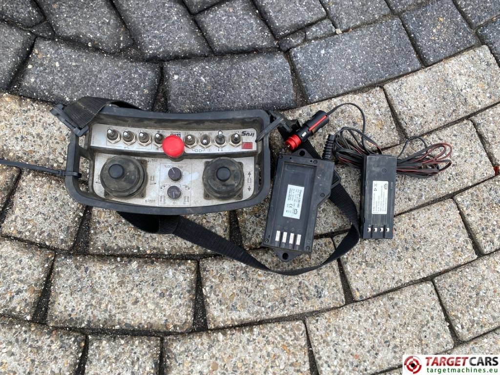 Irus Deltrak 2.0 Tracked Robo Flail 125cm Remote Mower Robotmaaiers