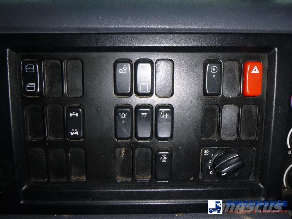 Mercedes-Benz Econic 3233 8X4 RHD Euro 5 refuse truck Camiones de basura