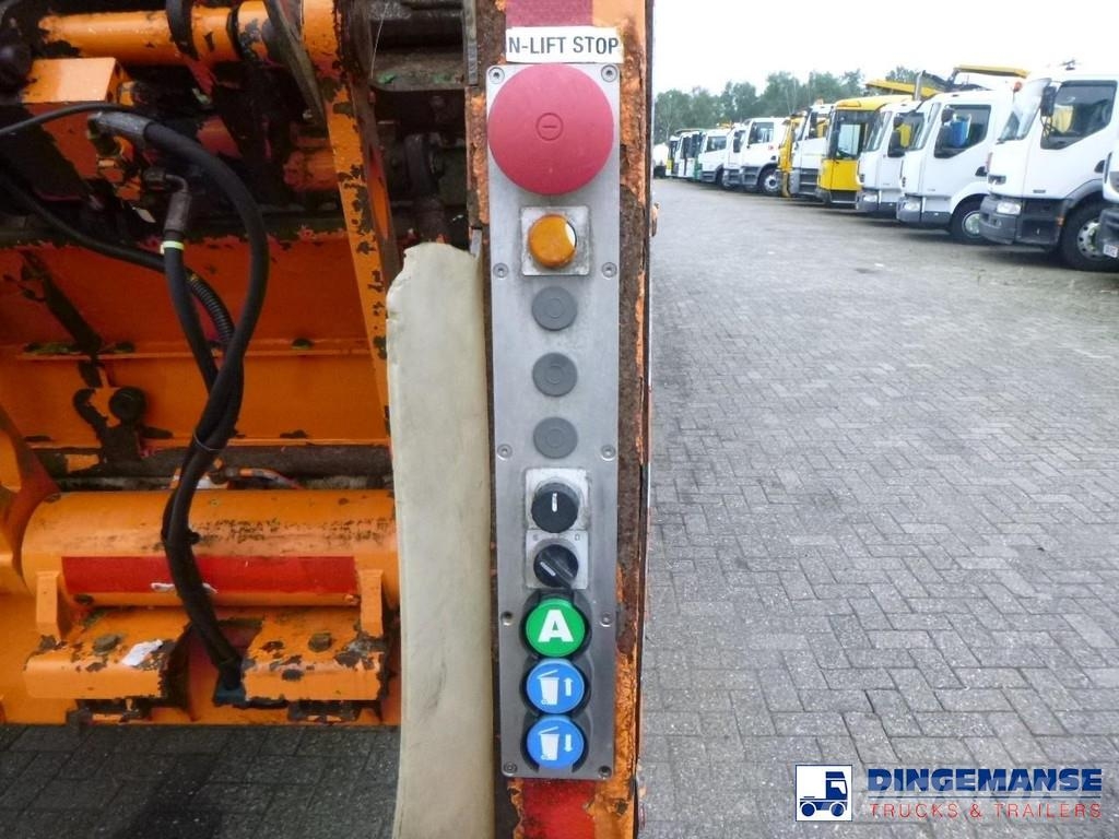 Mercedes-Benz Econic 3233 8X4 RHD Euro 5 refuse truck Camiones de basura