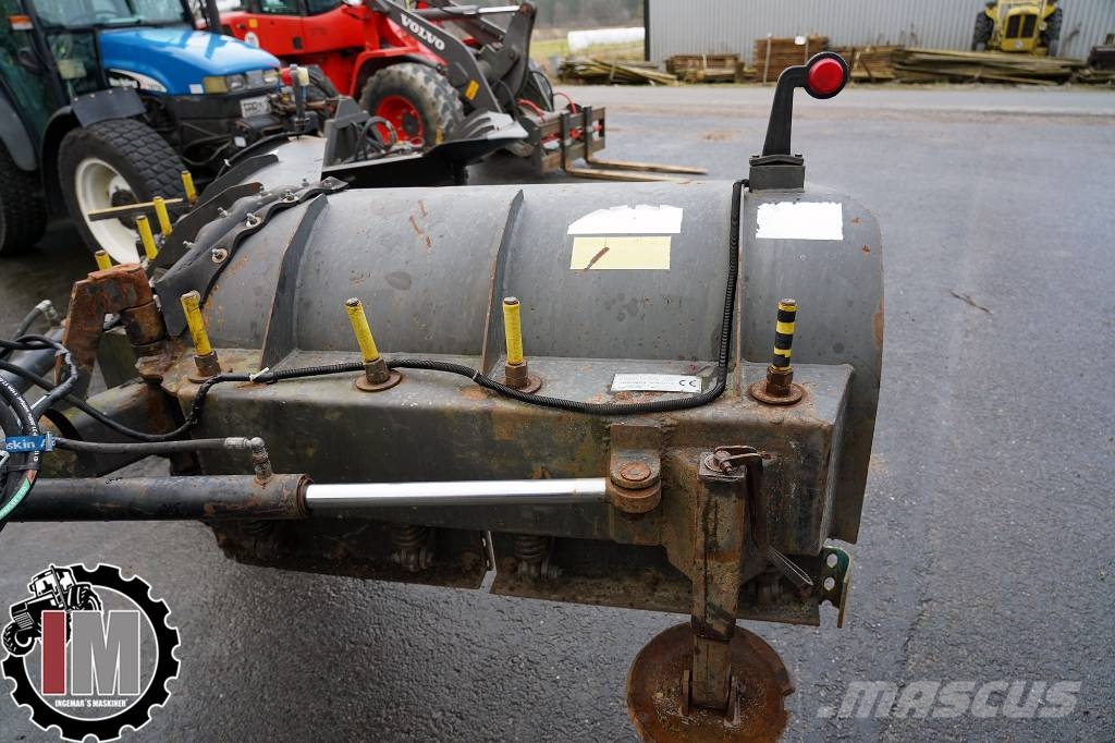 PAKETDEAL - NEW HOLLAND TD5.85 Traktorid